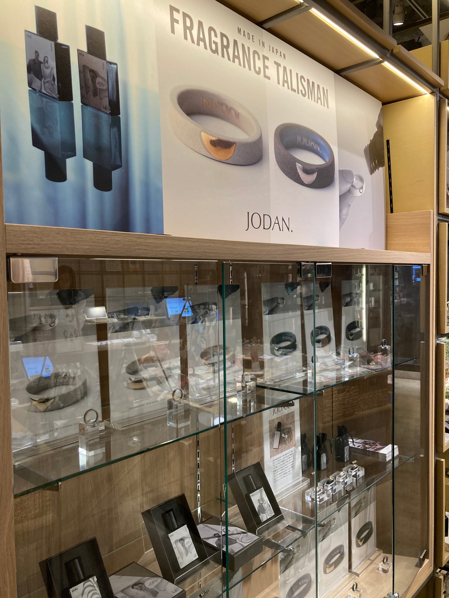 3/19〜4/20  蔦屋書店中目黒店POP UP