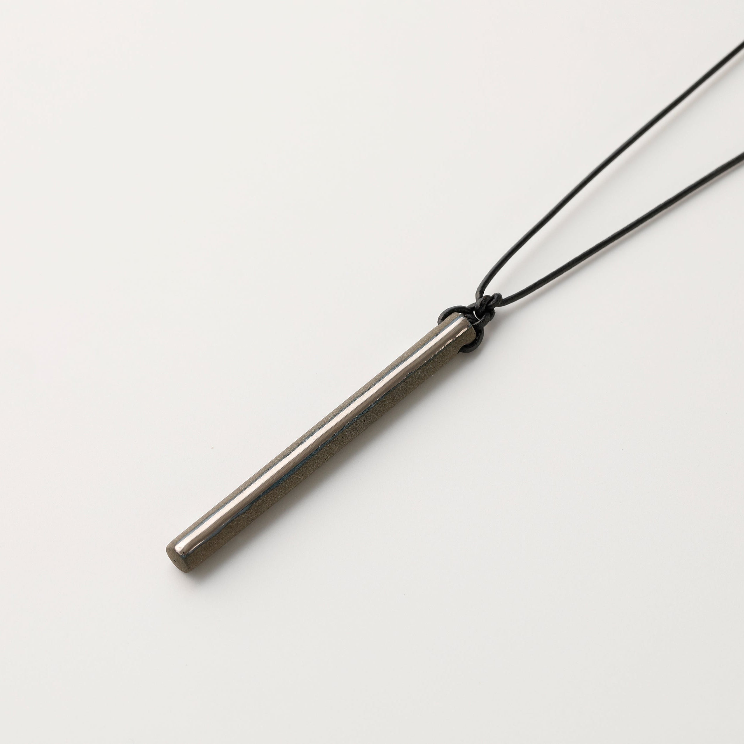 scent necklace___Dark Grey（line）SILVER