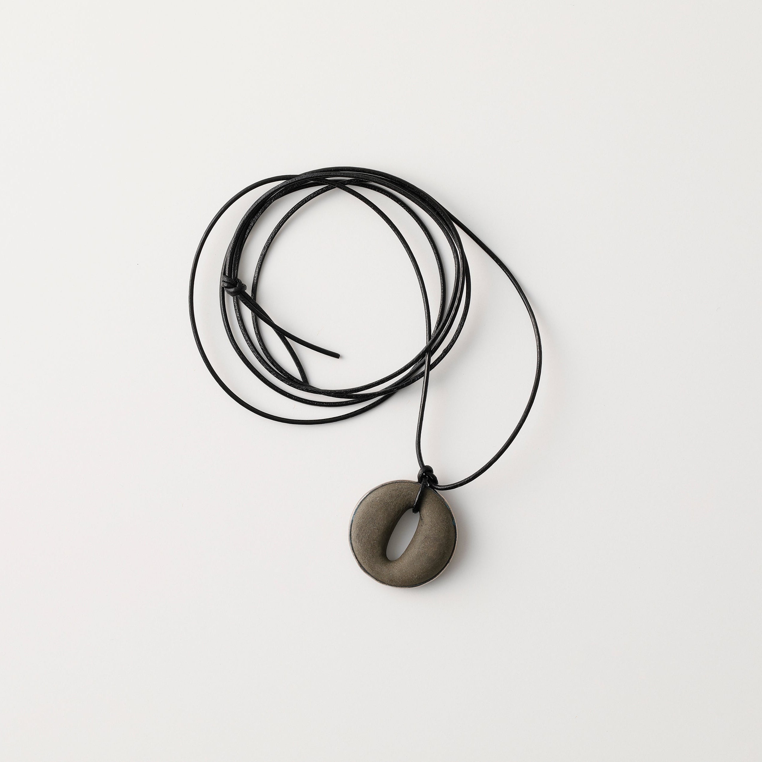 scent necklace___Dark Grey（circle）SILVER