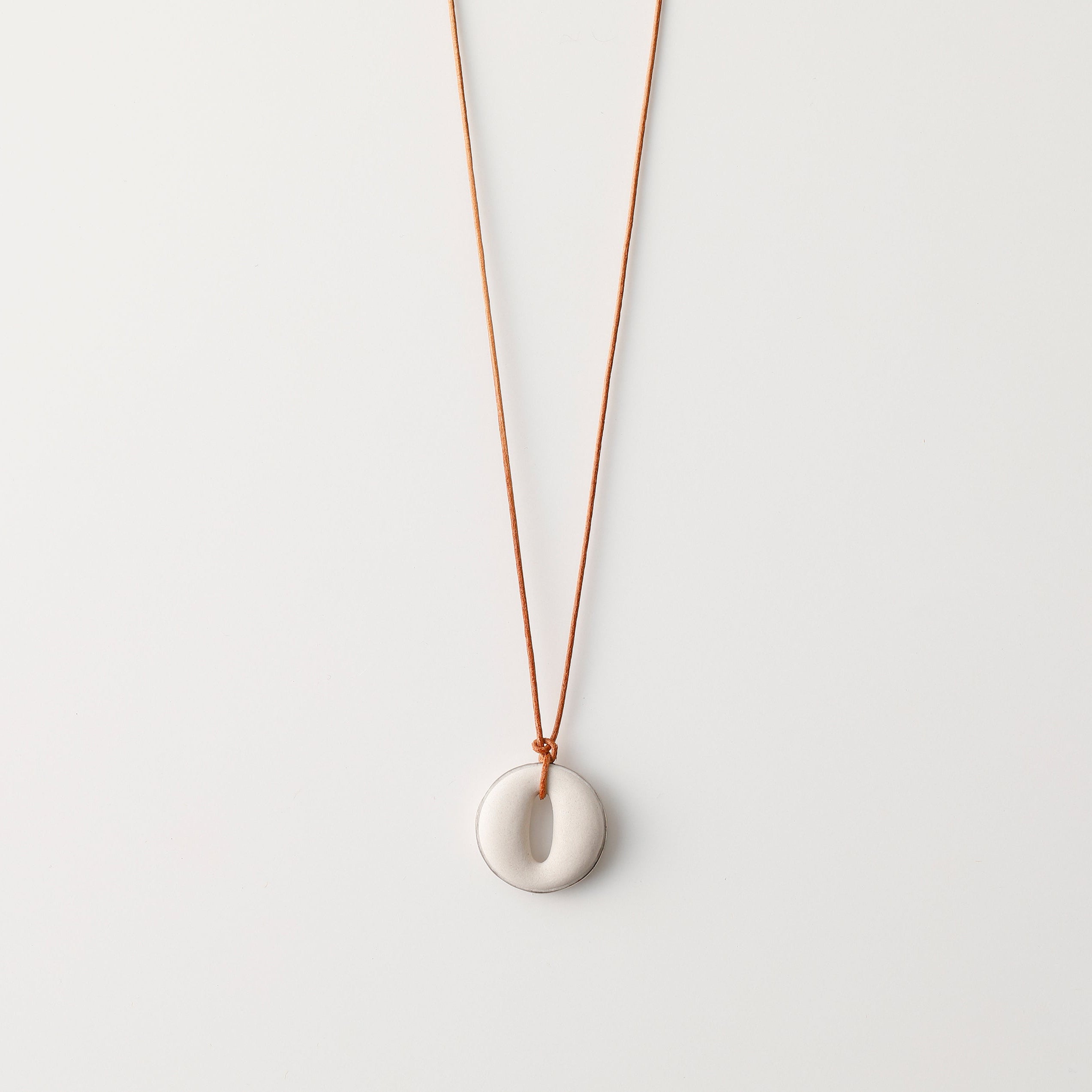scent necklace___Light Beige（circle）SILVER